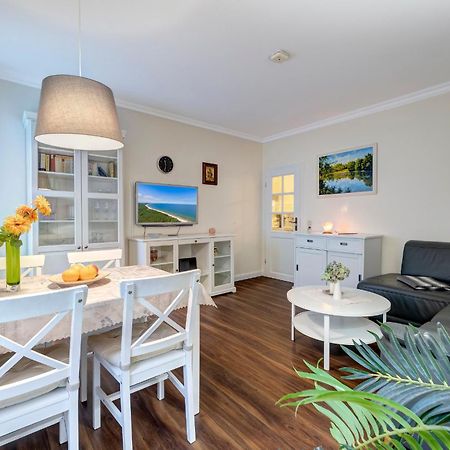 ゼーバート・ヘリングスドルフHaus Am Waldアパートメント エクステリア 写真